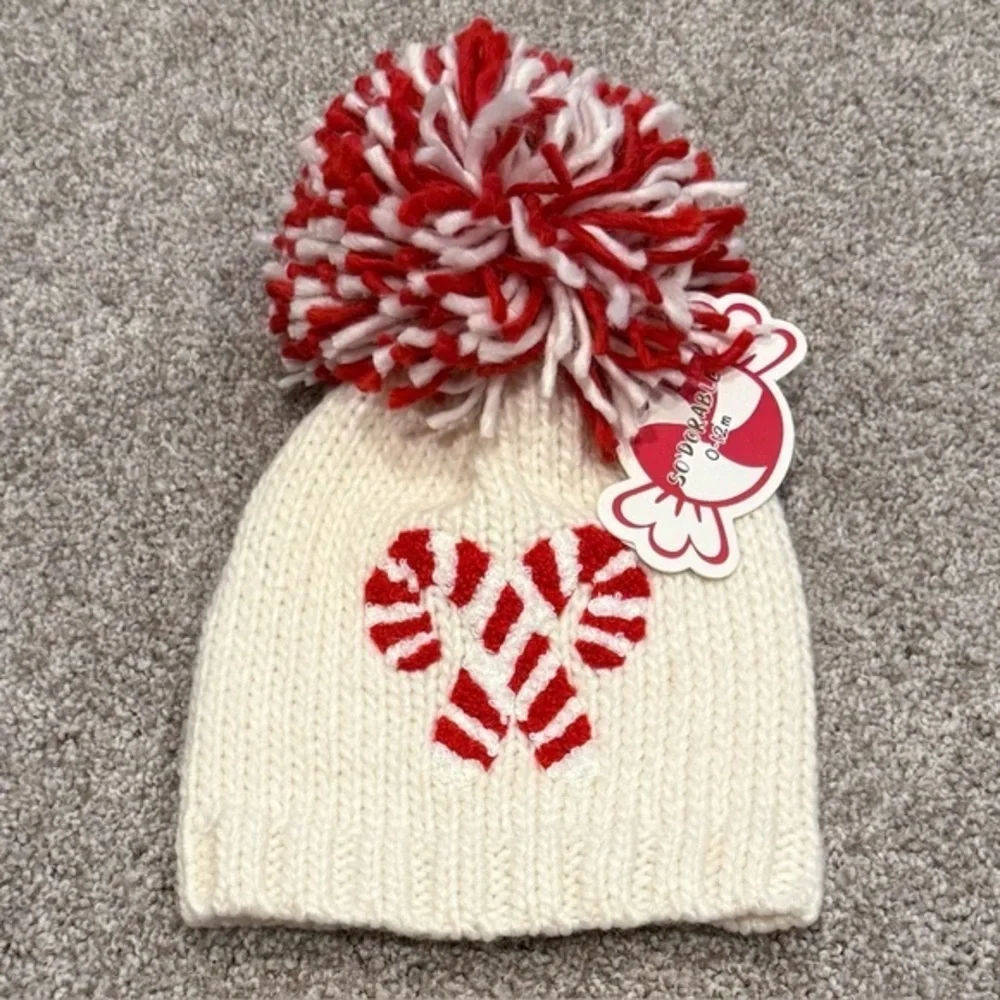 NWT So’Dorable candy canes knit hat with yarn Pom-Pom size 0-12 months